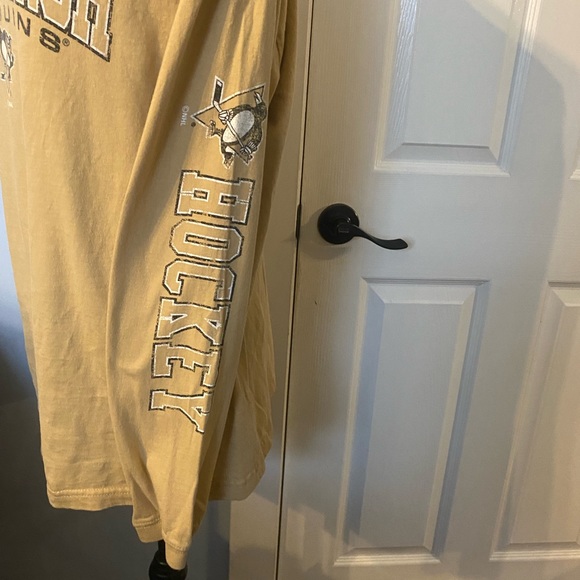 Pittsburgh Penguins NHL Long Sleeve Shirt - Picture 2 of 3